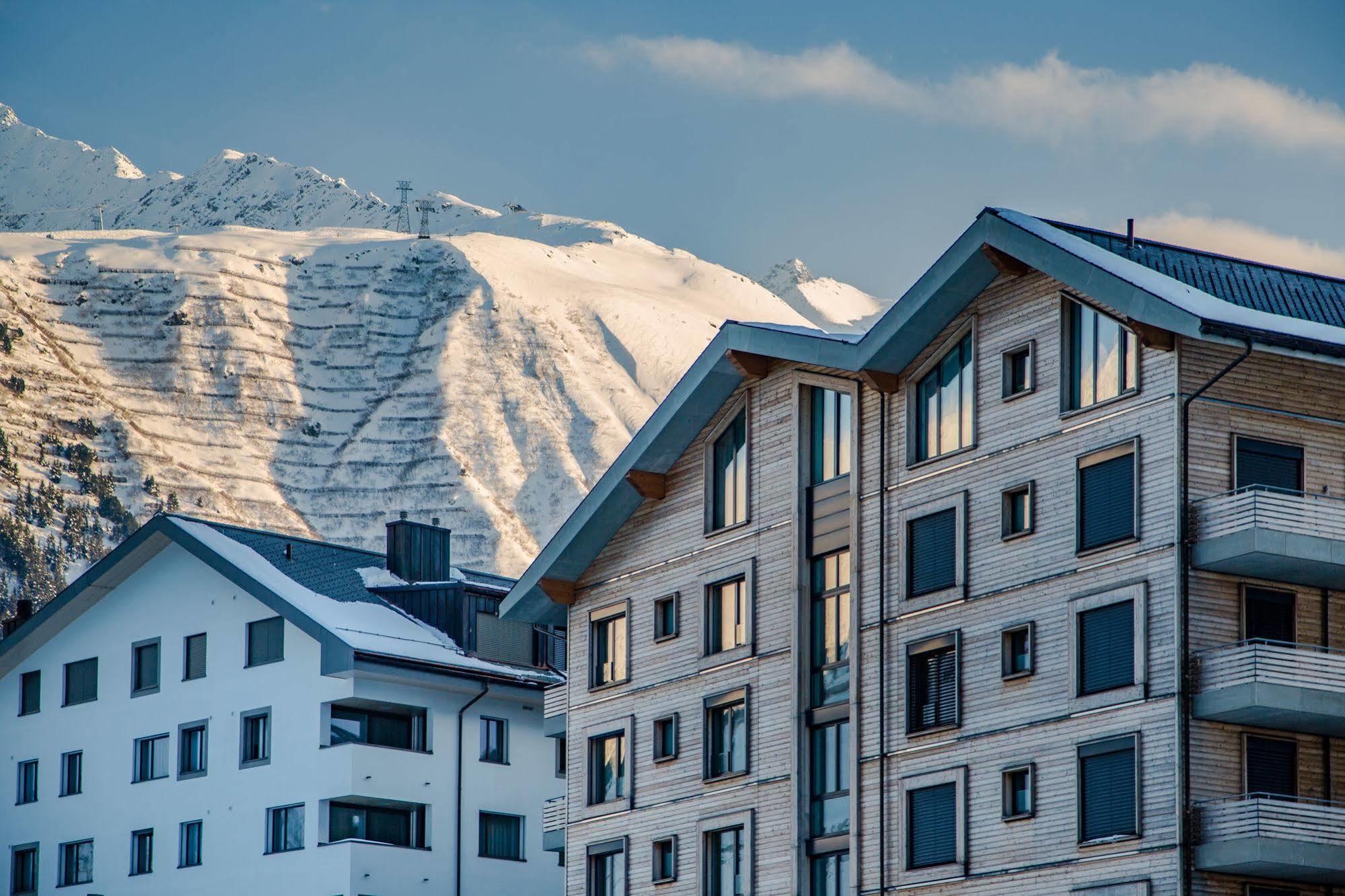 Hotel Swiss Alps 5*